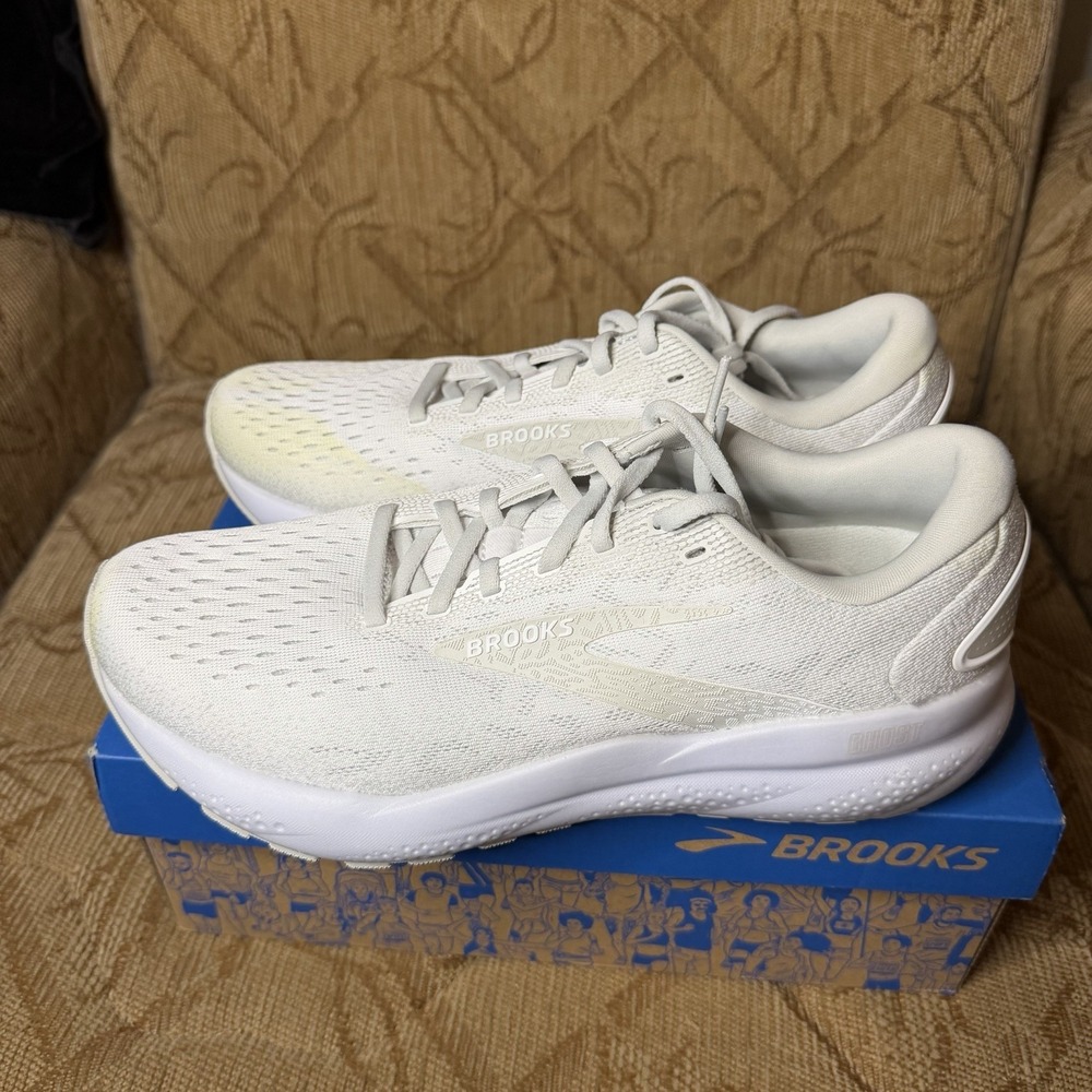 Brooks Ghost 16‎ Shoes Womens Size 10 B White Running Sneakers 1204071B151 Gym